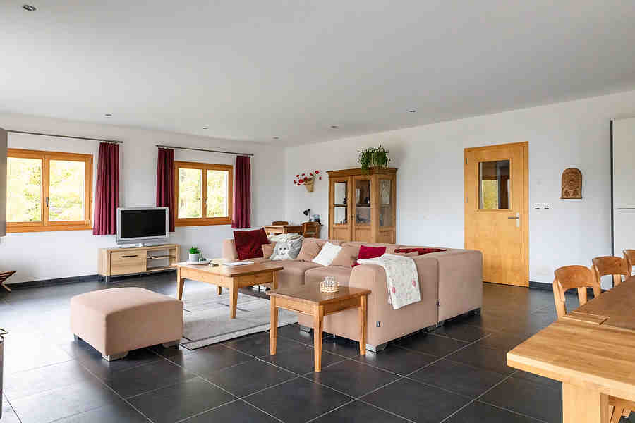 ebeni-wohnung-ferien-vermieten-bellwald-vermietung-urlaub-sommer-winter-ski-bike-wandern-1202